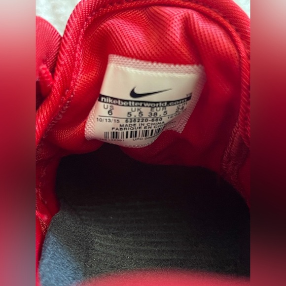 Nike Kids Red Sneakers - Picture 6 of 7